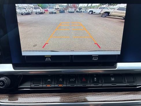 Used 2024 Chevrolet Silverado 1500 RST AWD/4WD image 19
