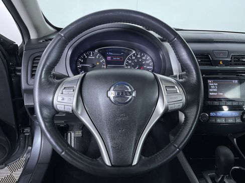 Used 2014 Nissan Altima 2.5 SV image 16