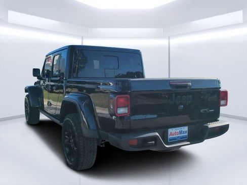 Used 2025 Jeep Gladiator Sport AWD/4WD image 5
