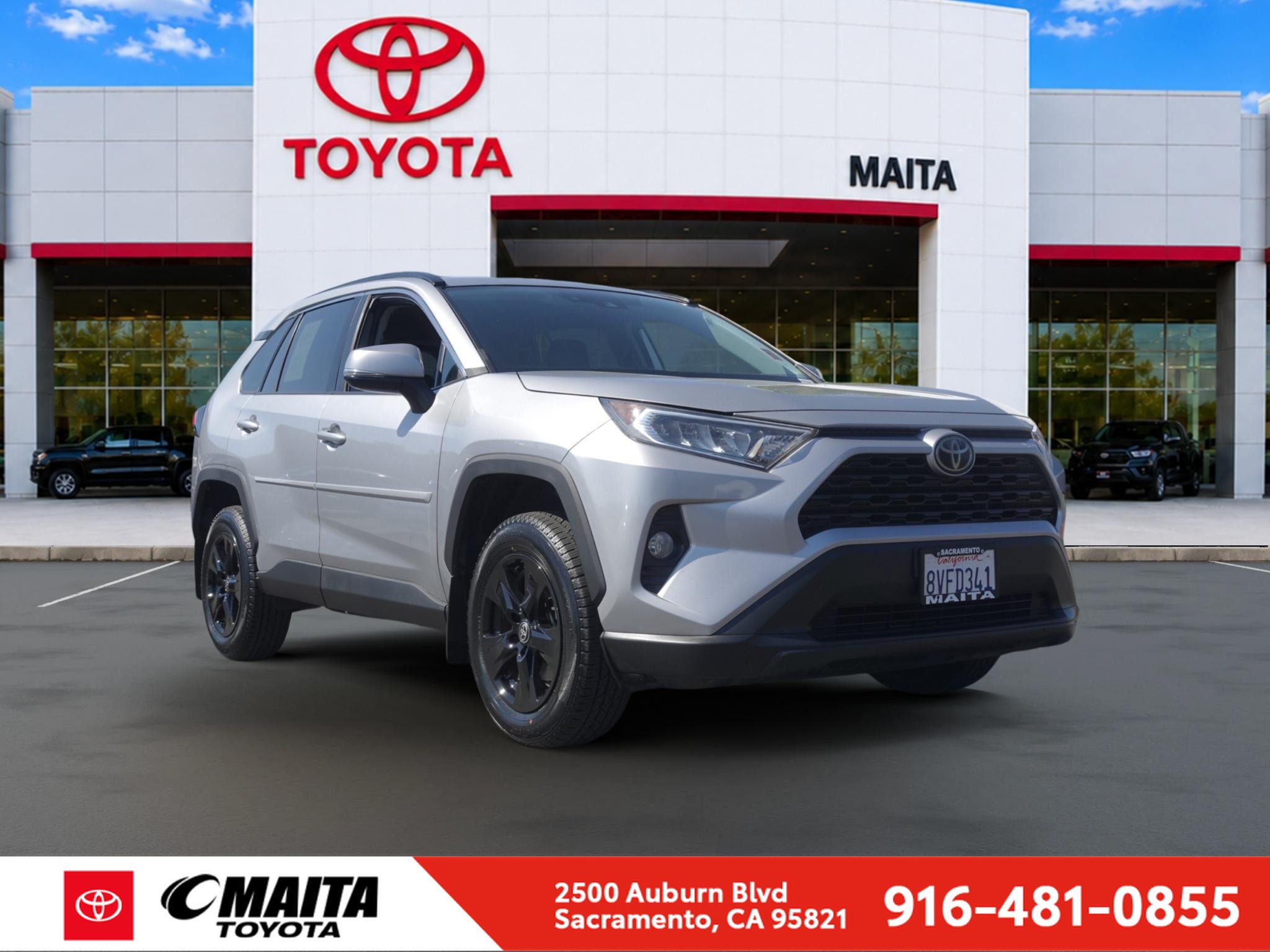 Used 2021 Toyota RAV4 XLE w/ XLE Grade Weather Package FWD image 1