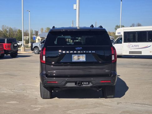 New 2025 Ford Expedition Max Active image 38