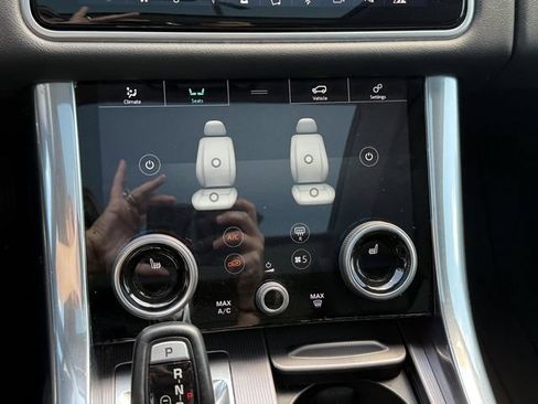 Used 2019 Land Rover Range Rover Sport HSE AWD/4WD image 13