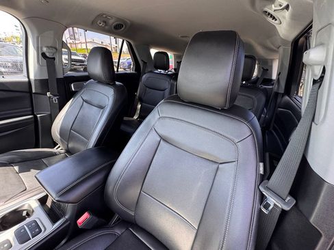 Used 2023 Ford Explorer Limited RWD image 19