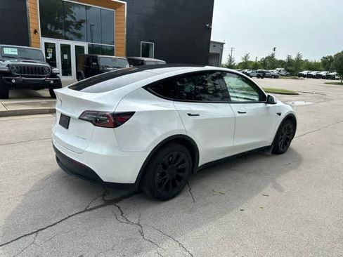 Used 2022 Tesla Model Y Long Range AWD/4WD image 20