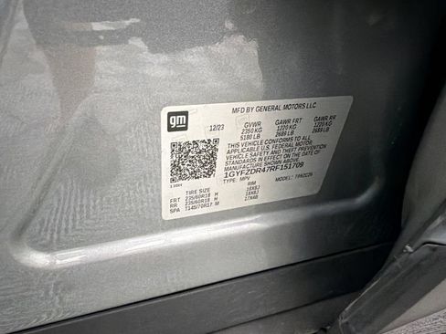 Used 2024 Cadillac XT4 Premium Luxury AWD/4WD image 33