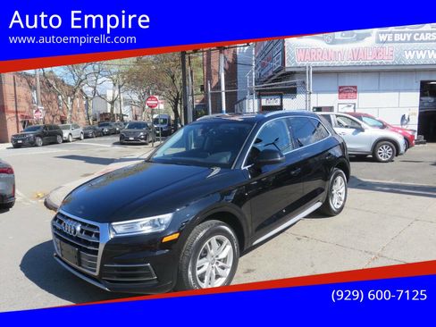 Used 2020 Audi Q5 2.0T Premium w/ Convenience Package image 1