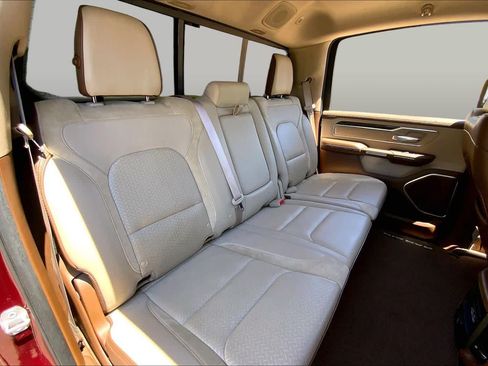 Used 2019 RAM 1500 Laramie AWD/4WD image 19