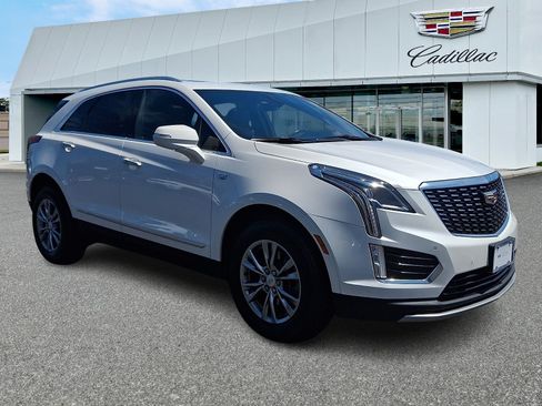 Certified 2022 Cadillac XT5 Premium Luxury AWD/4WD image 7
