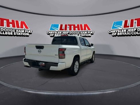 Used 2022 Nissan Frontier SV RWD image 7