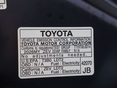 Certified 2026 Toyota bZ FWD image 29