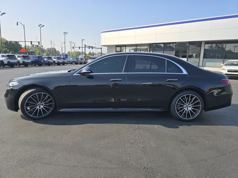 Used 2021 Mercedes-Benz S 580 4MATIC Sedan image 4