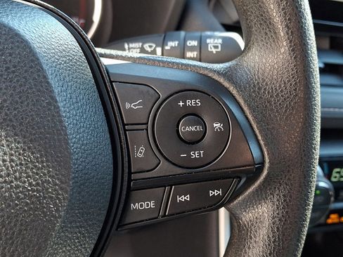 Used 2024 Toyota RAV4 XLE image 21