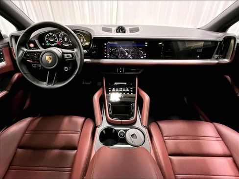 New 2026 Porsche Cayenne S AWD/4WD image 14