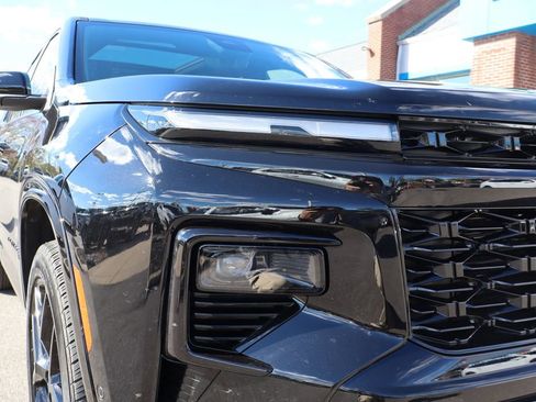 Used 2024 Chevrolet Traverse RS w/ LPO, Floor Liner Package image 5