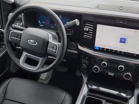 Certified 2025 Ford F250 Lariat AWD/4WD image 6