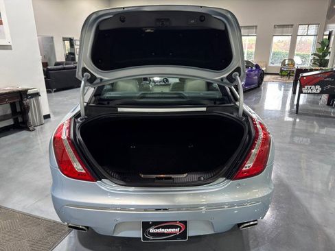 Used 2014 Jaguar XJ L Portfolio RWD image 16