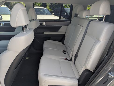 New 2027 Hyundai Santa Fe SE FWD image 17