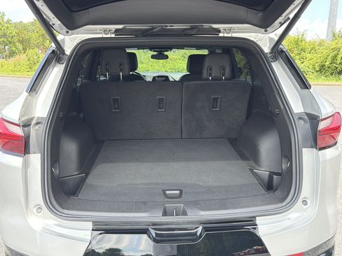 Used 2021 Chevrolet Blazer RS w/ LPO, Cargo Package FWD image 18