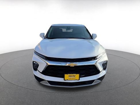 Used 2025 Chevrolet Blazer LT FWD image 4