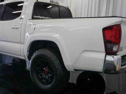 Used 2021 Toyota Tacoma SR5 image 5