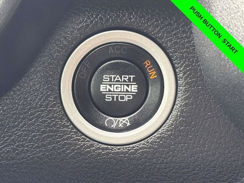 Used 2024 RAM 2500 Tradesman w/ Chrome Appearance Group AWD/4WD image 15