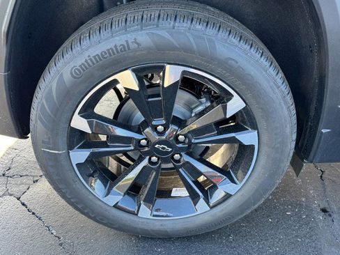 New 2026 Chevrolet Equinox RS FWD image 40