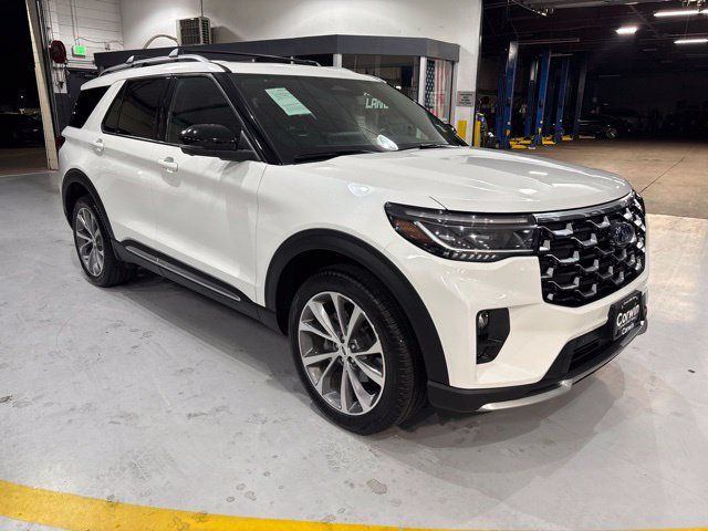 Used 2025 Ford Explorer Platinum w/ Ultimate Package AWD/4WD image 9