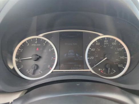 Used 2017 Nissan Sentra SV w/ Driver's Assist Package image 10