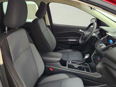 Used 2019 Ford Escape SE image 23