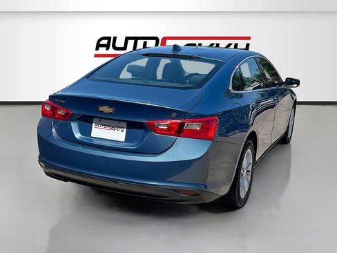 Used 2025 Chevrolet Malibu LT FWD image 7