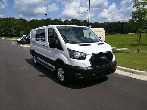Used 2025 Ford Transit 250 Low Roof w/ Exterior Upgrade Package RWD image 20
