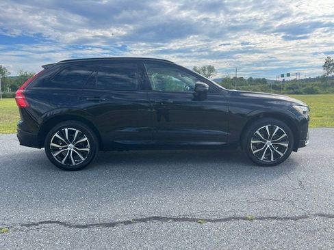 Used 2024 Volvo XC60 B5 Plus w/ Protection Package Premier AWD/4WD image 5