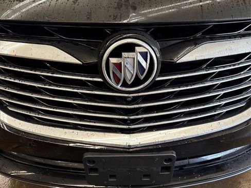 Used 2024 Buick Enclave Premium image 17