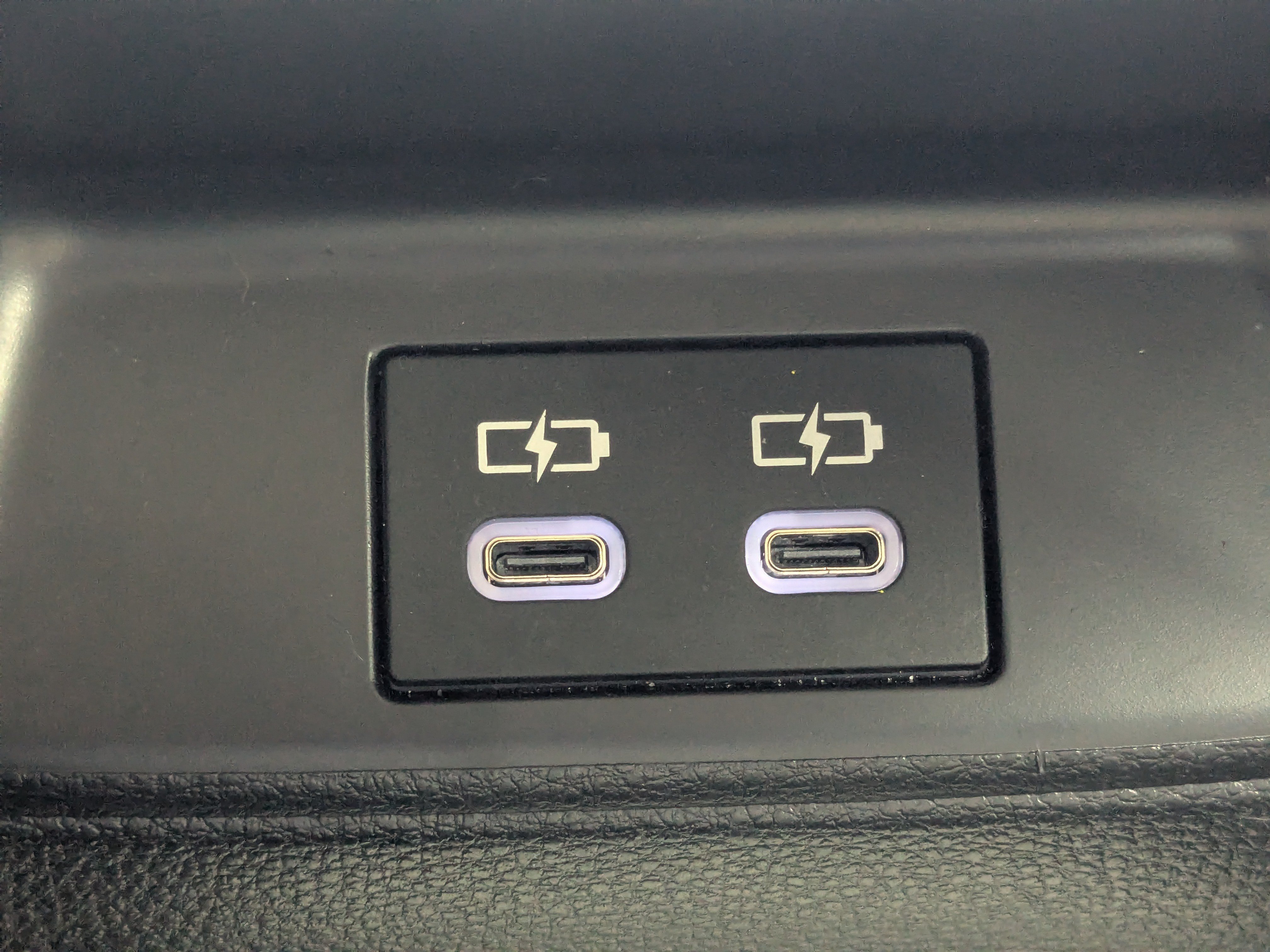 Used 2025 Toyota Corolla LE FWD image 14