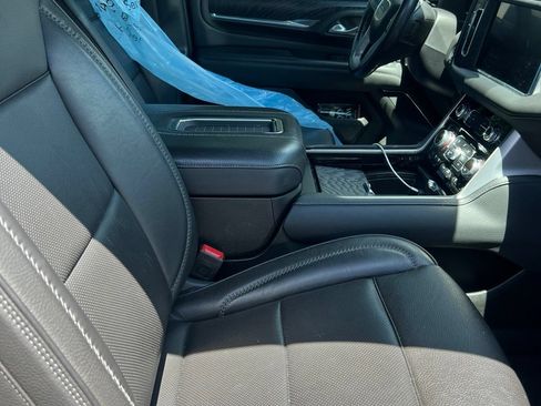Used 2022 GMC Yukon Denali AWD/4WD image 14