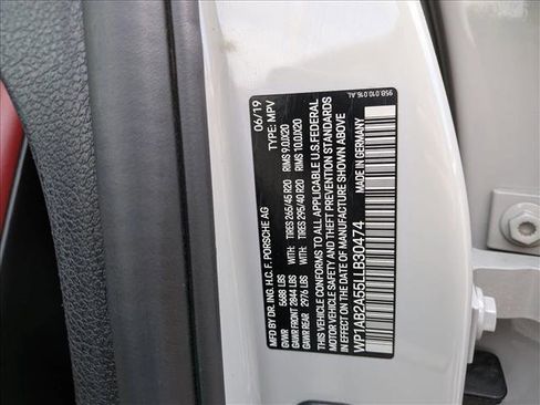 Used 2020 Porsche Macan S w/ Premium Package Plus image 25