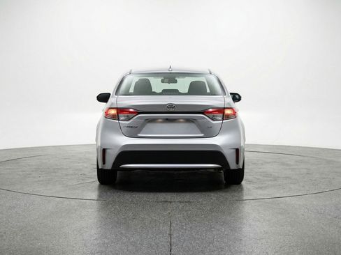 Used 2025 Toyota Corolla LE FWD image 7