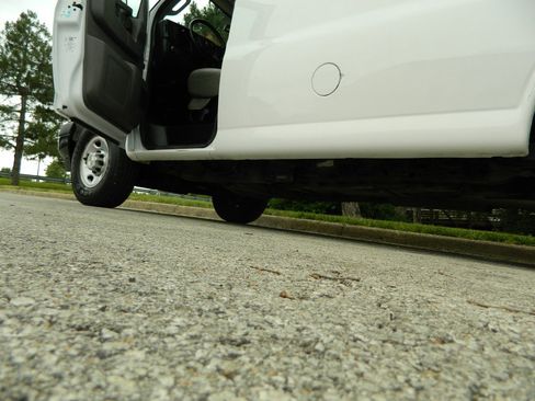 Used 2022 Chevrolet Express 2500 w/ Driver Convenience Package RWD image 14