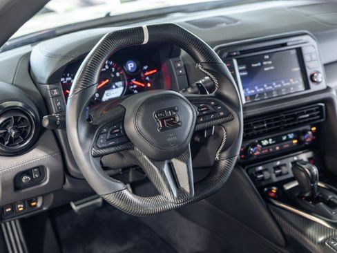 Used 2023 Nissan GT-R Premium w/ Premium Interior Package AWD/4WD image 42