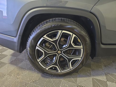 Used 2024 Rivian R1T Adventure AWD/4WD image 12