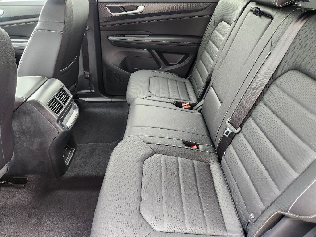 New 2026 Volkswagen Atlas Cross Sport SEL R-Line AWD/4WD image 18