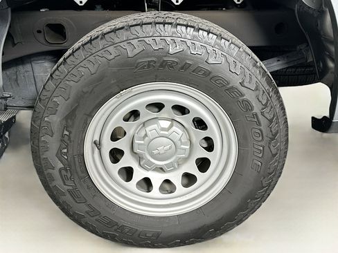 Used 2023 Chevrolet Silverado 1500 W/T w/ WT Value Package image 11