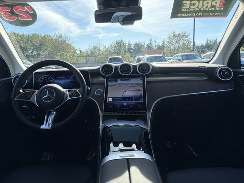 Certified 2025 Mercedes-Benz GLC 350e 4MATIC image 13