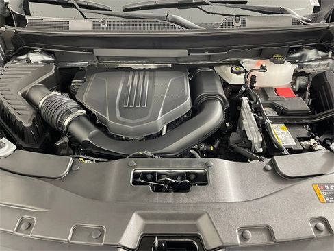 New 2026 GMC Acadia AT4 w/ Luxury Package image 15