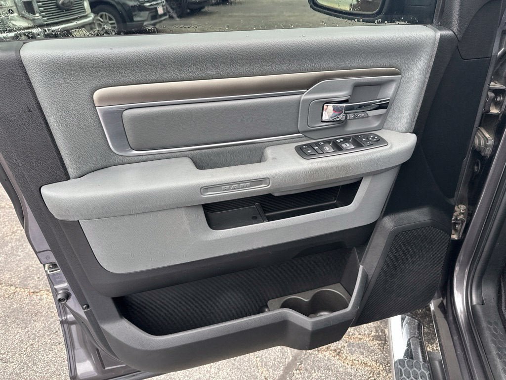 Used 2017 RAM 1500 Big Horn AWD/4WD image 13
