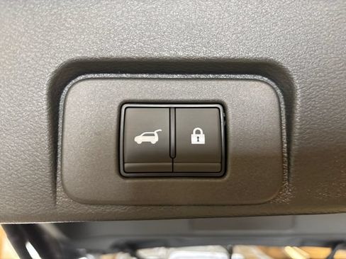 New 2026 Nissan Rogue Platinum AWD/4WD image 19