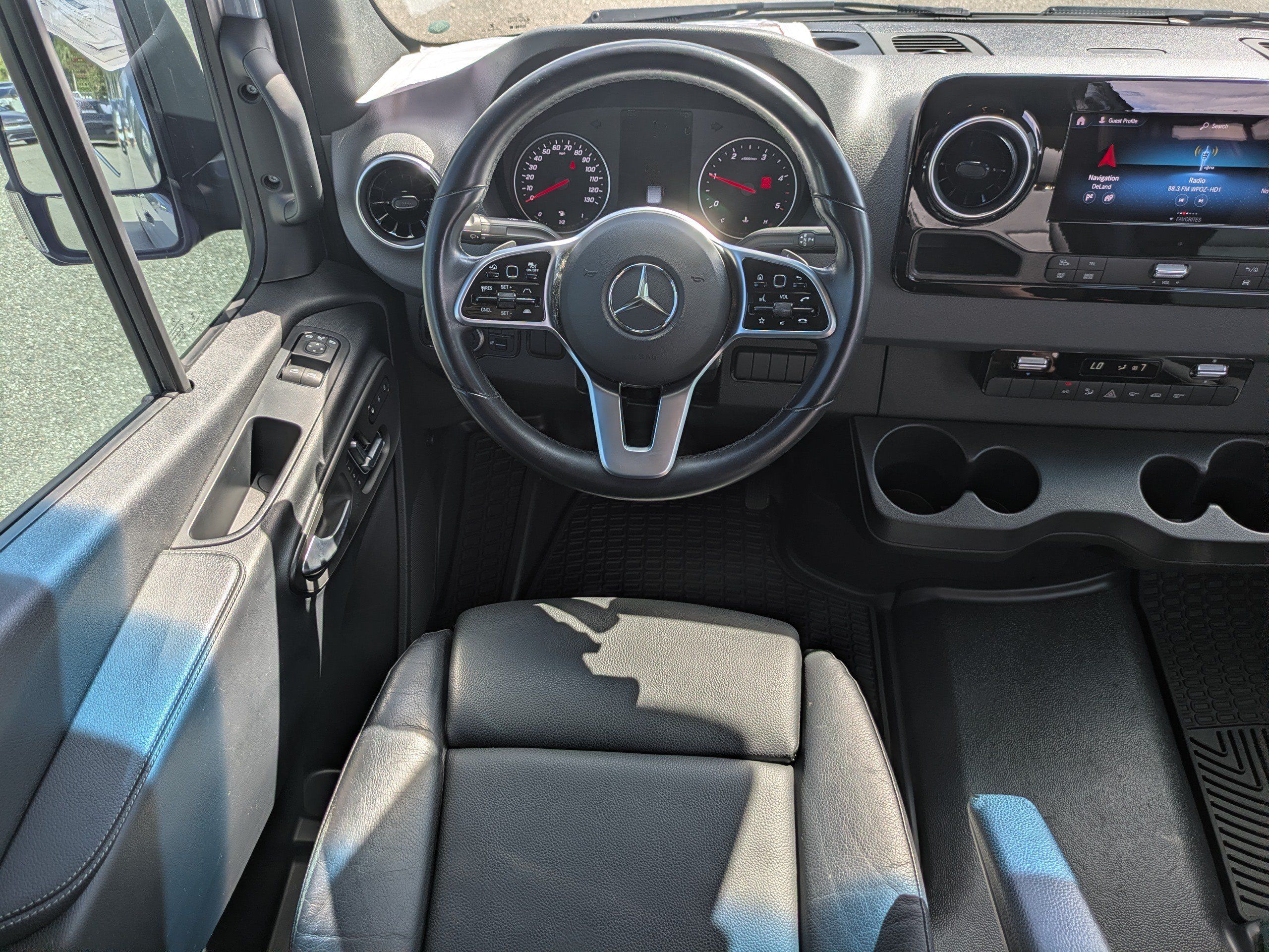 Used 2024 Mercedes-Benz Sprinter 2500 image 16
