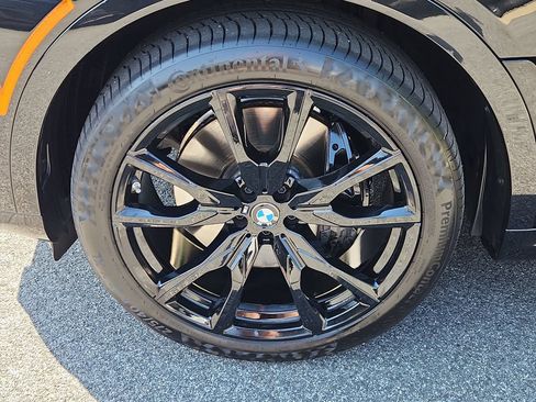 Used 2026 BMW X7 M60i AWD/4WD image 9