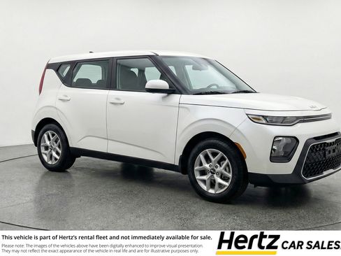 Used 2025 Kia Soul LX w/ LX Technology Package FWD image 1