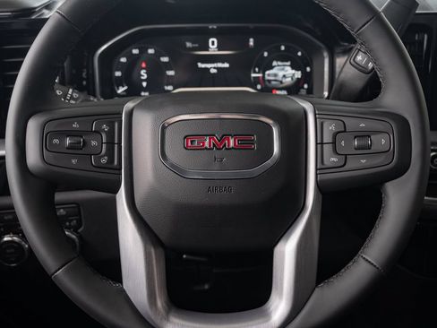 Used 2024 GMC Sierra 1500 Elevation AWD/4WD image 18
